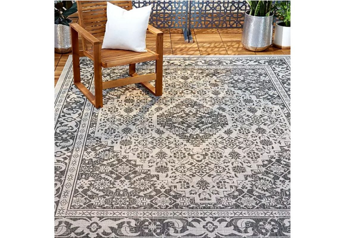 Nicole Miller Dahlia Rug