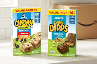 Quaker chewy dipp granola bars next to ingredients