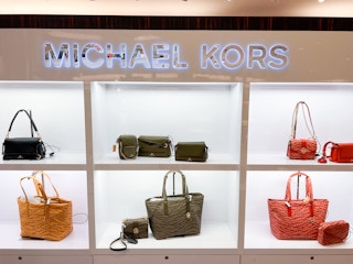 michael-kors-purses-wallets-accessories-shoes-2022-20