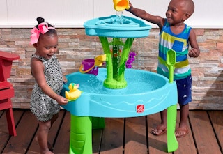 zulily-step2-water-tables-1
