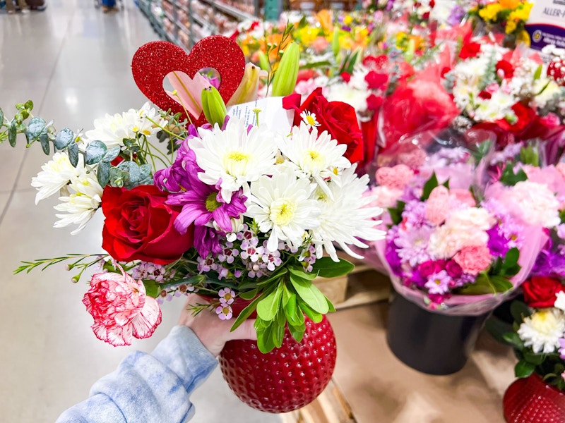 costco-floral-arrangement