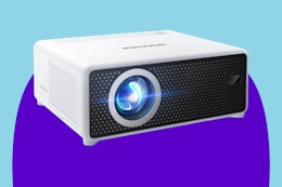 GOODEE Mini Smart Projector.