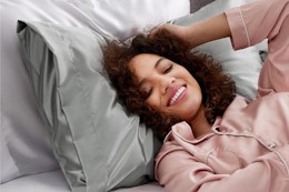 Satin Pillowcase 2-Pack, Just $5 on Amazon (Over 292,000 Ratings) card image