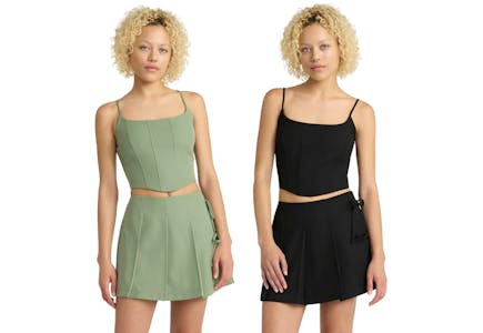 No Boundaries Women's Apparel Set