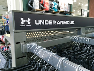 under-armour-orb-apparel-sign-1-2