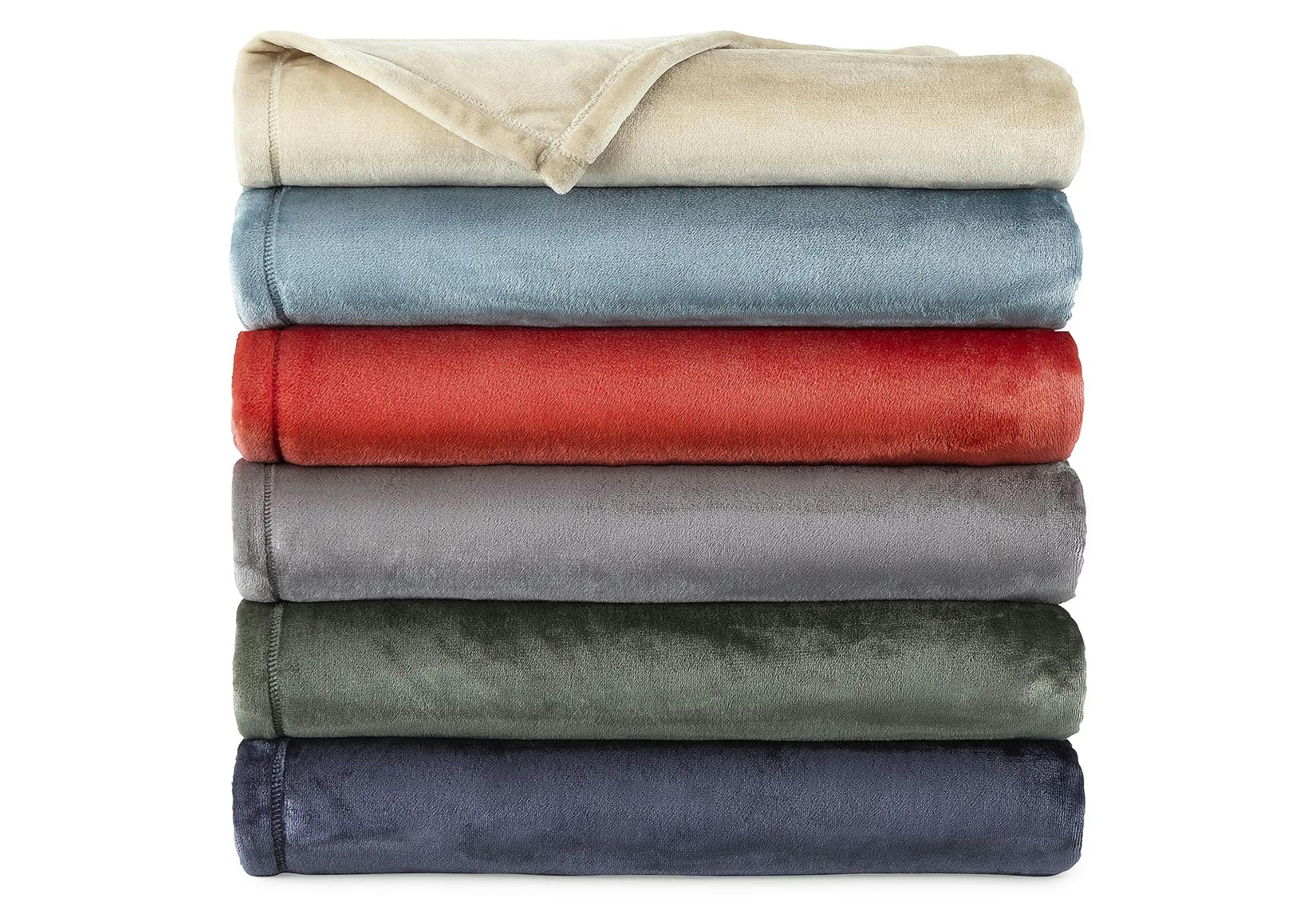 Home Expression Throw Blanket