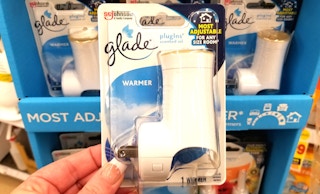 hand holding glade warmer