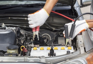 mechanic car battery charge dreamstime xxl 42854613 1673286117 1673286117