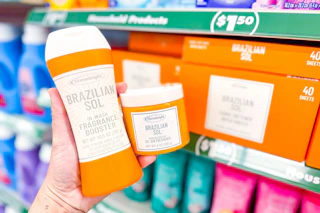 hand holding brazilian sol products