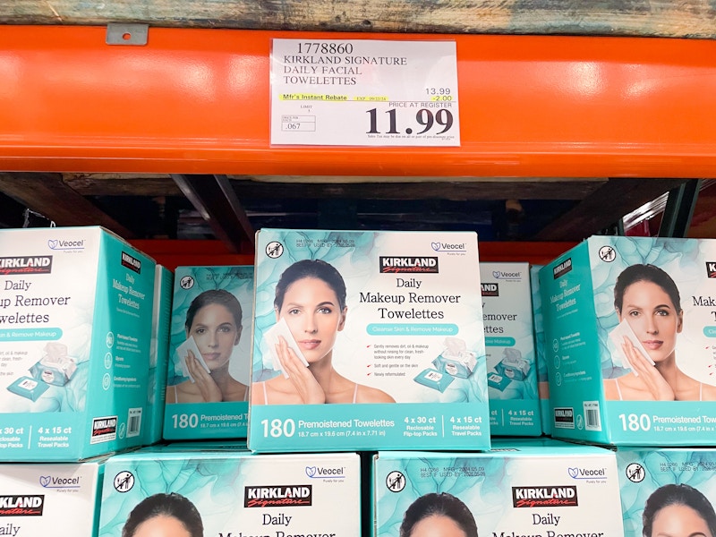 costco Kirkland Signature Daily Makeup Remover wipes