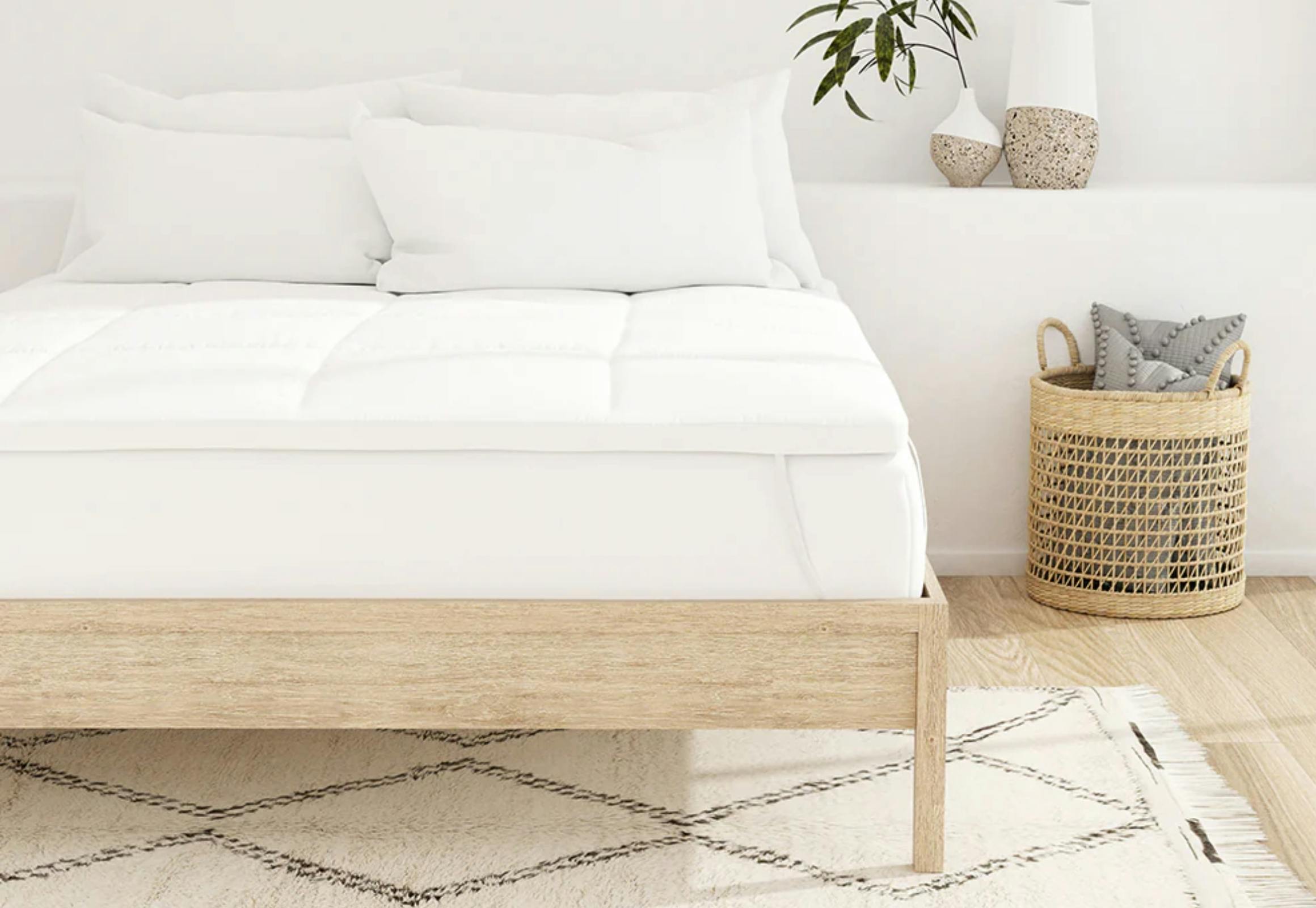Linens & Hutch Mattress Topper