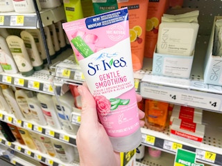 dollar general st ives face scrub 2021 th 1641317301 1641317301