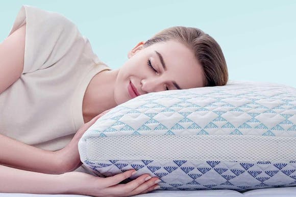 Memory Foam Pillow Set, Only $24.99 on Amazon (60% Off)