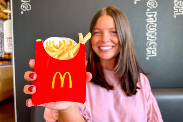 Where to Get Free Food on Black Friday + Restaurant Gift Card Deals in 2024 card image