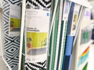 room essentials outdoor rug target 2 1685371960 1685371960