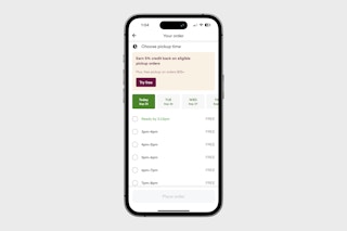 a phone showing the page in the Publix Delivery app where you choose your pickup time