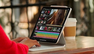 until-gone-apple-ipad-bundle-10.5-inches-nov-2022