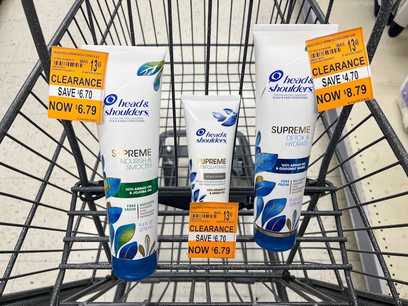 products with orange clearance tags in shopping cart