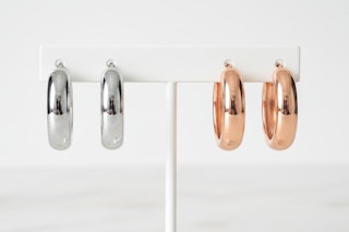 jaclyn smith hoop earrings