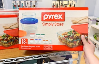 Pyrex glass food storage set