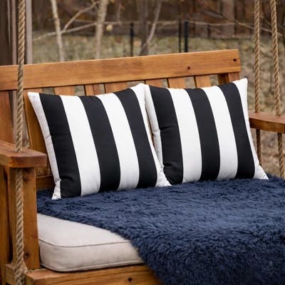 Outdoor Throw Pillows