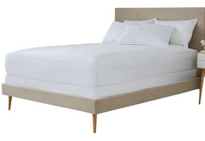 Linens & Hutch Mattress Protector