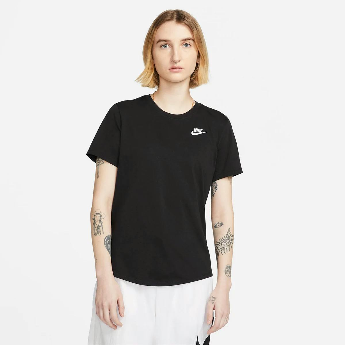 Women's Nike Sportswear Club Tee
