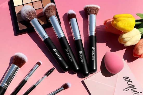 12-Piece Makeup Brush Set With 74K Amazon Ratings, on Sale for Only $7.58