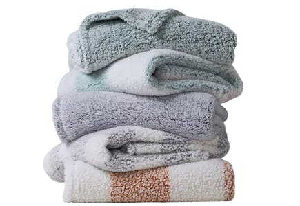 Alpine Valley Throw