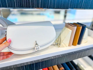 michael-kors-retail-accessories-area-handbags-crossbody-bag-march-5