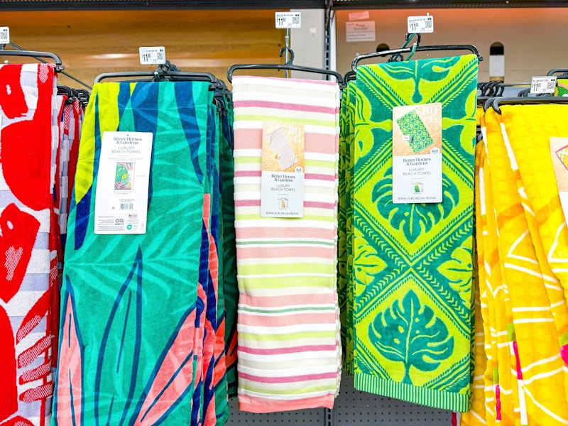 walmart-better-homes-and-gardens-2025-beach-towel-collection