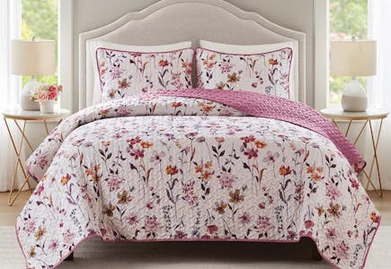 Madison Park Essentials Quilt Set