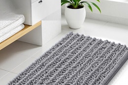 This Nonslip Bath Mat Drops to Just $6.99 on Amazon (Reg. $15) card image