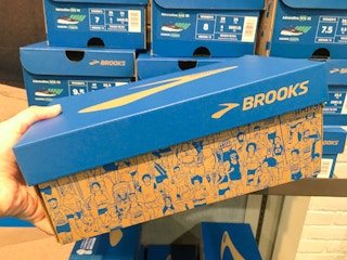 brooks orb shoes sneakers box 2 2 1683140156 1683140156