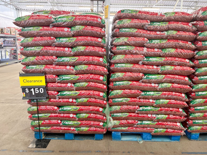 walmart scotts hyponex mulch