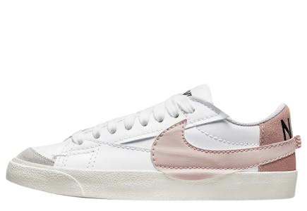 Nike Women's Blazer Low '77 Jumbo Shoes