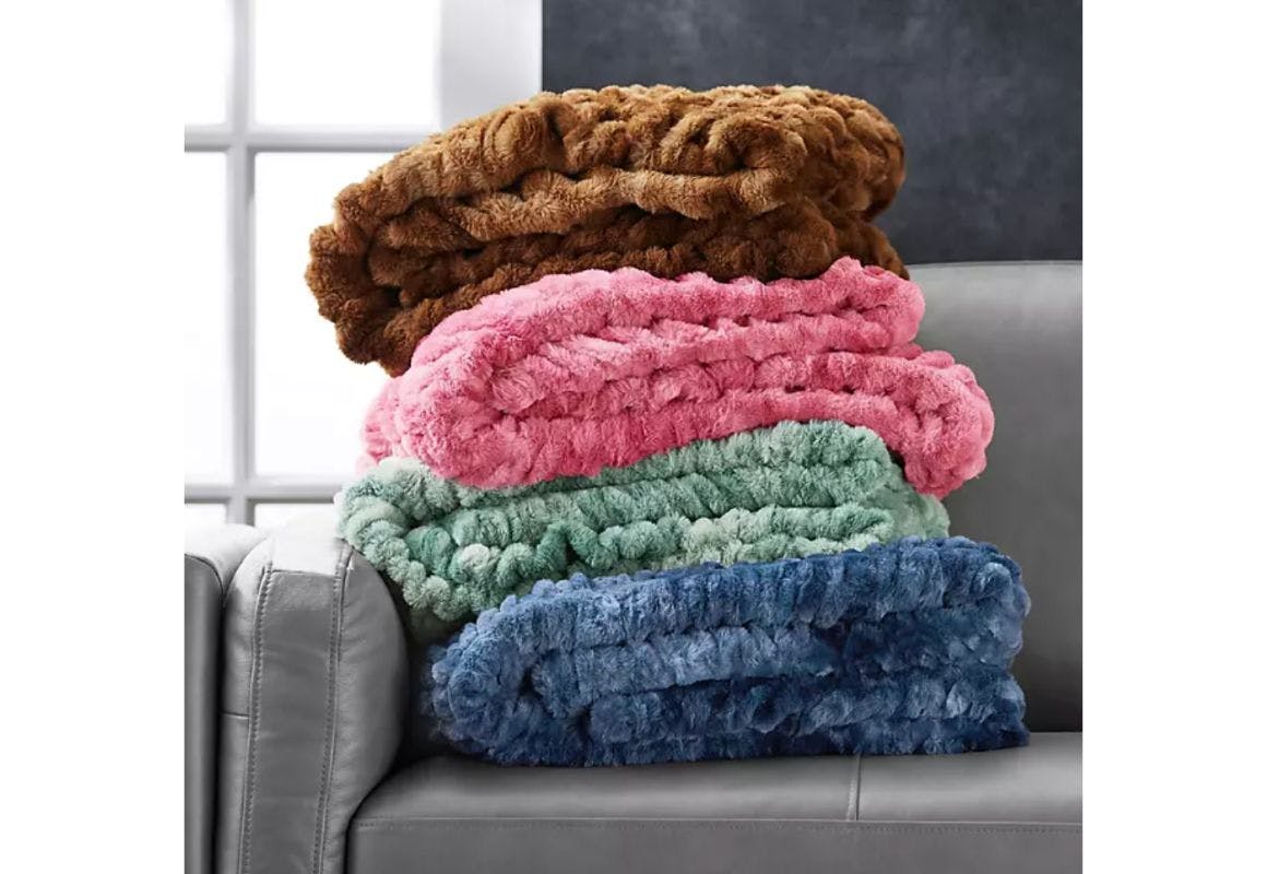 Member's Mark Faux Fur Throw