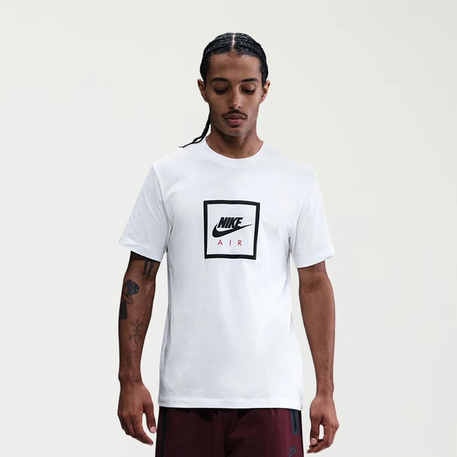 Nike Men's Graphic Tee