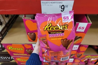 sams club reeses valentine hearts 2022 sv 1642788015 1642788015