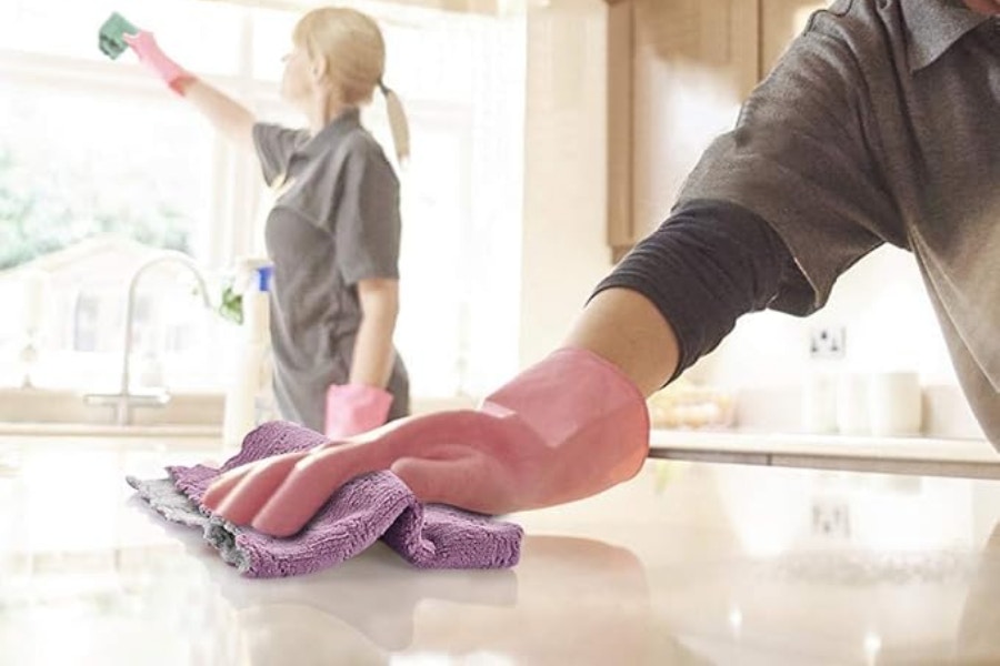 LI cleaning cloths