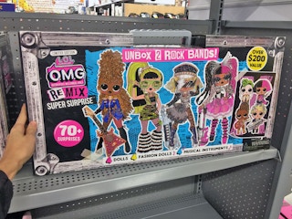walmart-lol-surprise-omg-remix-super-surprise-102420