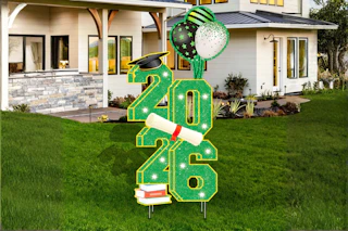 amazon-graduation-sign