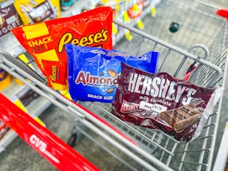 cvs-hersheys-candy-reeses-almond-joy-2