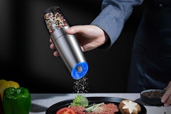 Electric Salt and Pepper Grinder Set, $10.79 on Amazon card image