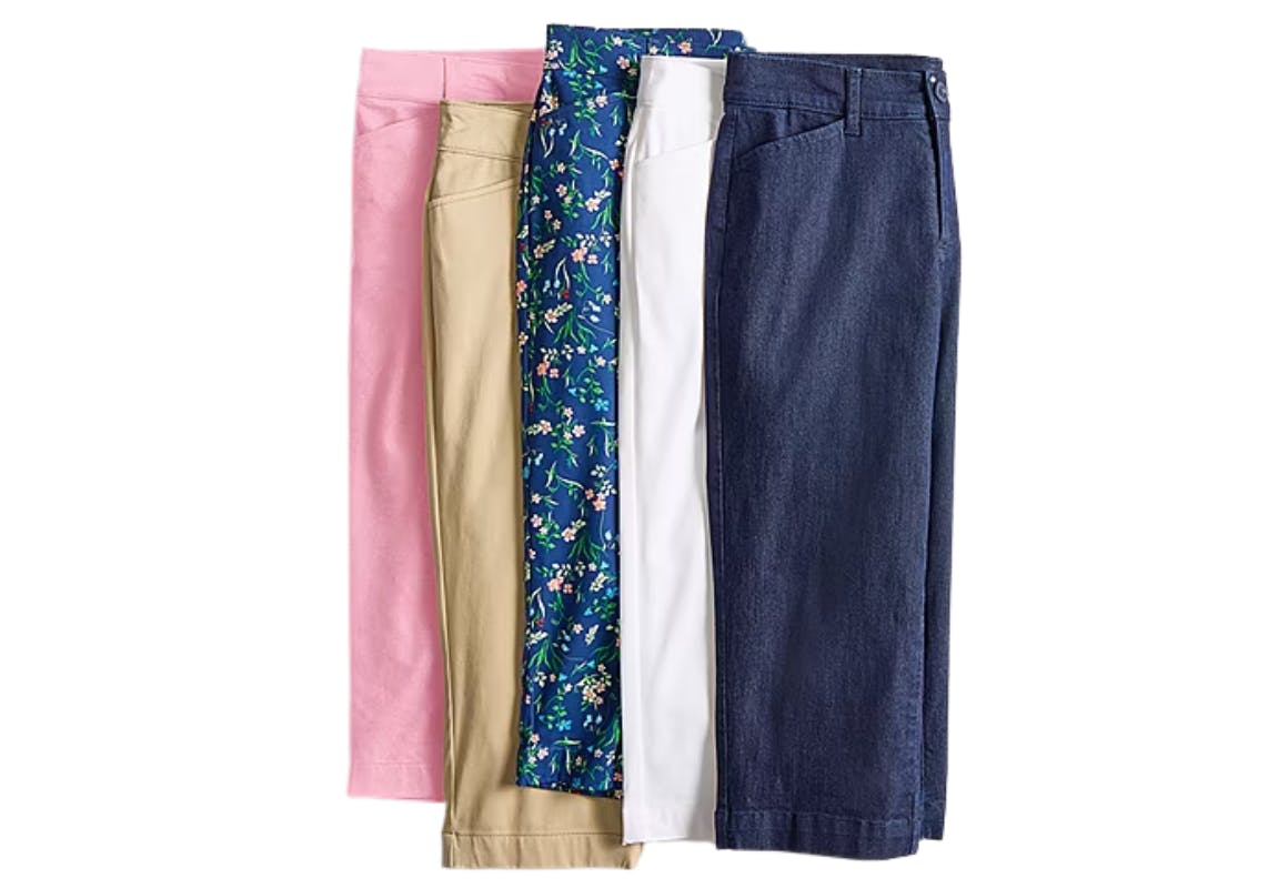 2 St. John's Bay Women's Capri Pants