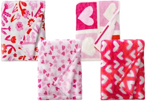 Room Essentials Plush Throw Blanket