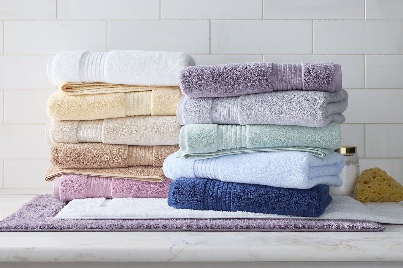 3 Liz Claiborne Plush Bath Towels