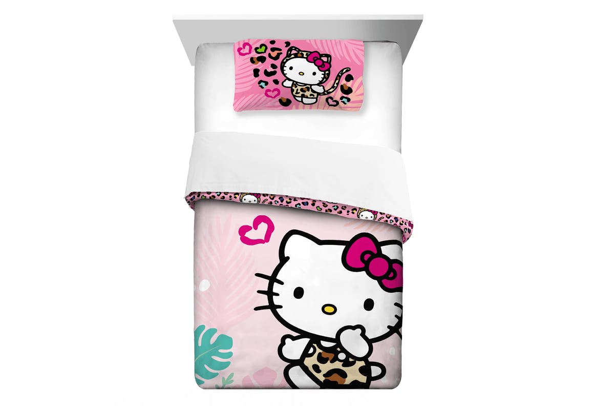 Hello Kitty Comforter Set