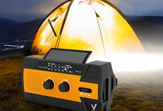 amazon emergency radio light 2022 1 1653064932 1653064932