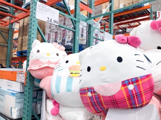 costco 24 inch jumbo squishmallows 1